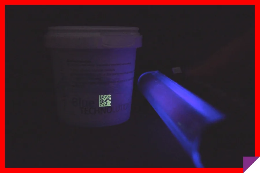 Image: IML labels with invisible codes